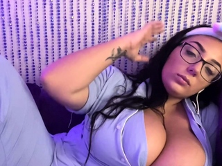 Brunette Solo Webcam Masturbation