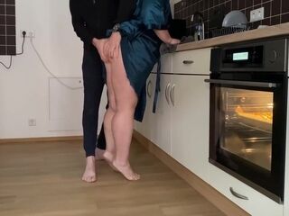 Horny And Son-in-law Masturbate Together In The Kitchen