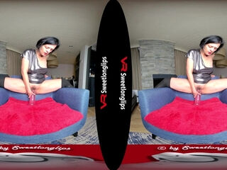 Big Pussy VS Big Dildo - Sweetlonglips