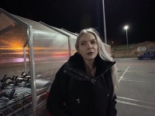 Parkplatz - Flirt Erkannt Und Dreist Reingespritzt - Vivi Vallentine