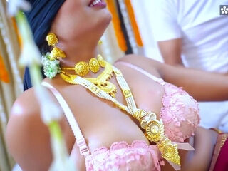 Wonderful Indian MILF hot xxx emotional video