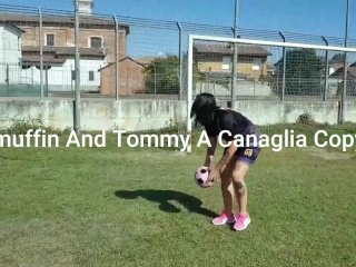 Stranger cums on hairy pussy