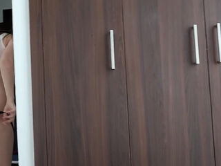 A Little Request From a Stepmom Ended up with Cum on Her Coccyx