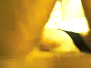 il fais crier cette belle brune libertine