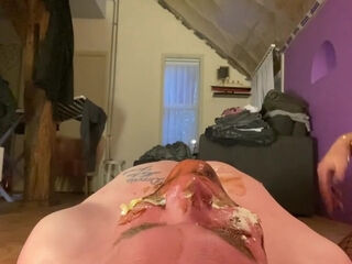 Blooper Facesitting Food Piss In Face