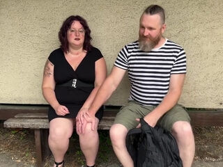 Lily Rose couldn't wait any longer! - Jacquie et Michel TV