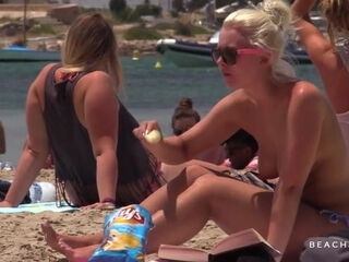 Brunettes & Blondes - BeachJerk