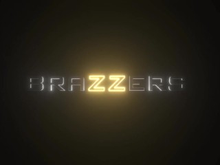 Green With Frenzy - Alexis Fawx / Brazzers
