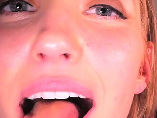 Foot Tongue Mouth and Vore - Riley'S Sexy Mouth, Tongue,