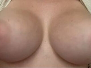 Italian Big tits Milf Artemisia Love hot solo bouncing boobs session