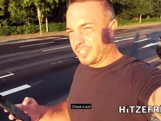 Naughty intermezzo at the Siegessäule in Berlin - Hitzefrei