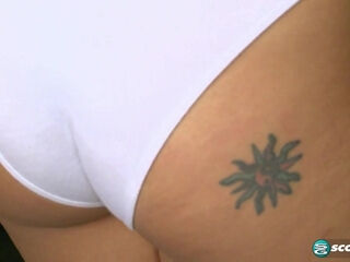 Welcome to the Jiggly Room - Nancy Navarro - Scoreland