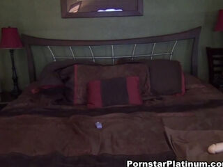 Mindi Mink in Showing My Mink Pussy Hair - PornstarPlatinum