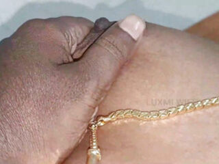 Full Video: Saree Seller Fucking Housewife - Sex on Table