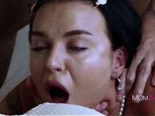 Forget Her Tits, Wait Till You See Mermaid'_s Slimy Slit