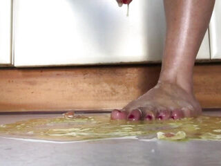 Crushing Eggs with Her Sexy Barefeet