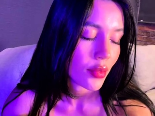 Confident athletic Hanna Miller blowjob video full