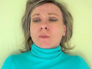 Mature woman pleases herself