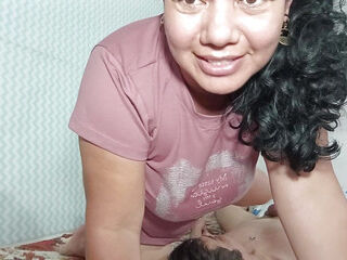 Beautiful Girl Deepthroat Sucker