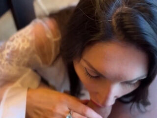 Alluring cougar temptress mind-blowing POV video