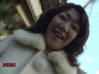 Erotic Japanese Housewife Shares Private Desires