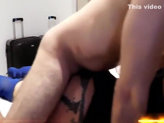 Con Mi Amigo Llamamos A Un Tecnico De Tv Para Hacer Un Trio Con Un Desconocido - Perla Lopez And Jonathan Mc Enroe