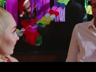 StepMoms Midnight Kiss - MYLF