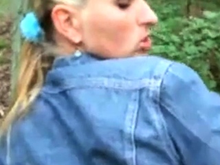 Deutsche Blonde Amateur-Milf im Freien Gefickt