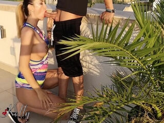 Wet Kelly In I Sucked And Fucked My Stepsister On The Roof Of The Building