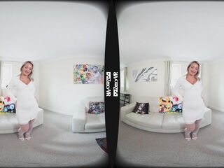 Watch You Squirm featuring Gina B - ZexyVR