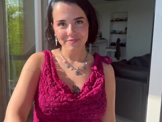 Oletsha, 25, takes full responsibility! - Jacquie et Michel TV