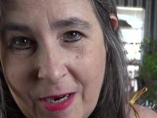 Grace Encourages You to Masturbate with Her