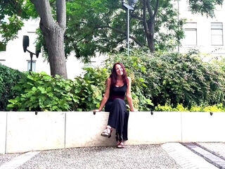 Katy's new nocturnal follies... - Jacquie et Michel TV