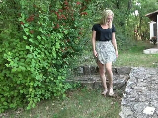 Candie Luciani wants to smell anal! - Jacquie et Michel TV