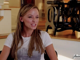 Pristine Edge Loves Getting Her Pussy Eaten