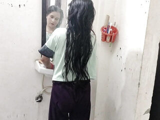 Sali college ke liye ready ho rhi thi jija me pel diya