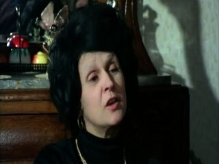 PUSSY BABE BRUNETTE masturbating