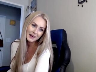 Slim big natural boobs blonde milf webcam show