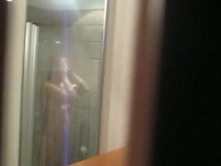 Gitte voyeurered relatslagg to shower