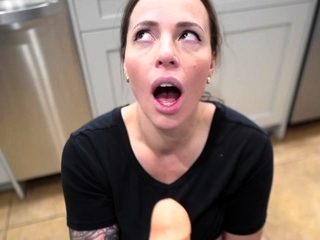 Yogabella - Stop Son - Mommy Loves Son