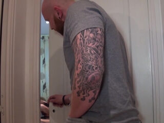 Milf Venus Love Swings Both Ways