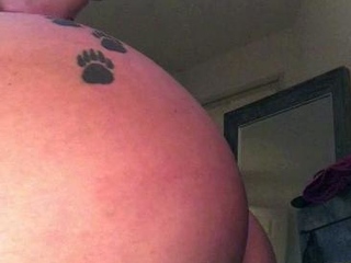 amateur lovebi flashing ass on live webcam