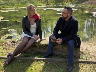 Jess, 33, jazz singer! - Jacquie et Michel TV