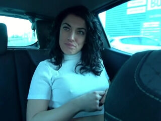 Alicia gets naughty without wasting a second! - Jacquie et Michel TV