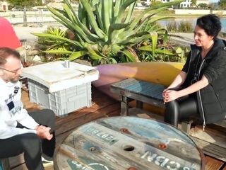 Francesca, 24, impresses with her versatility! - Jacquie et Michel TV