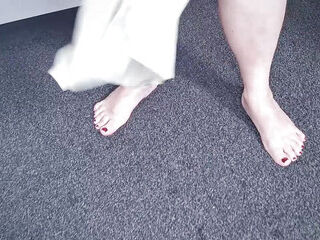 Auntys Skirt - Naughty BBW Big Titted Aunty wants to show you