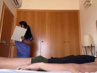 Enfermera Culona Le Saca La Leche A Su Paciente Yasmina Khan