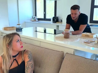 Anastasia, 25, experiences several things in one! - Jacquie et Michel TV